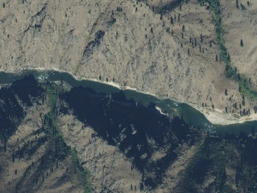 Aerial view of the river around mile 69.3, where Lower Bull Creek is on river right