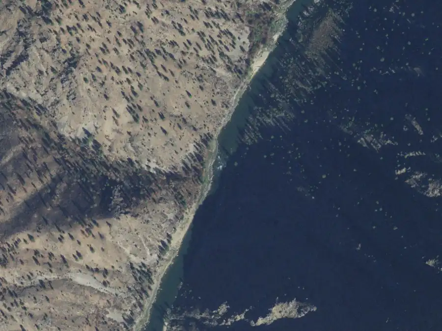 Aerial view of the river around mile 51, where No Man Beach is on river right