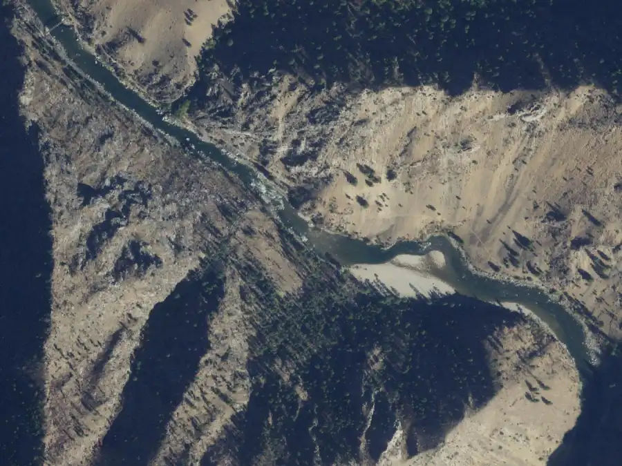 Aerial view of the river around mile 77.4, where Fish Camp is on river left
