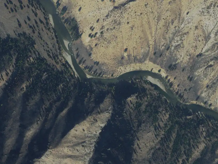 Aerial view of the river around mile 37.3, where Upper Jackass Flat is on river right